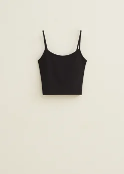 Basic singlet cropped