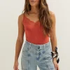 Basic singlet met kant detail