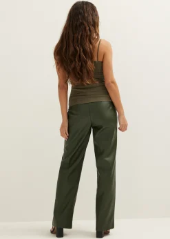 Basic singlet met kant detail