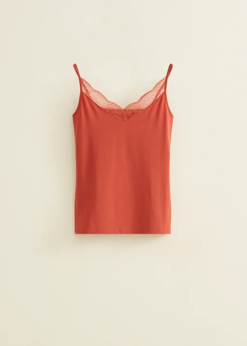 Basic singlet met kant detail