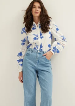 Blouse met borduurwerk
