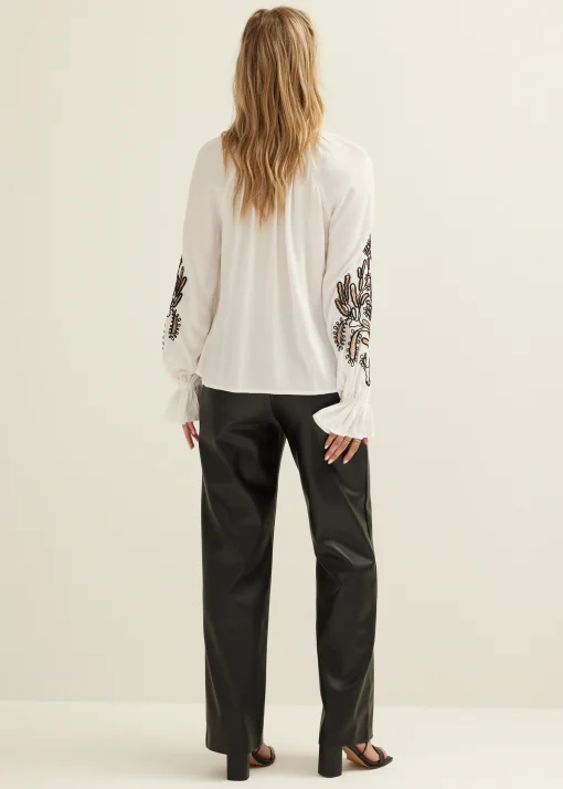 Blouse met borduurwerk