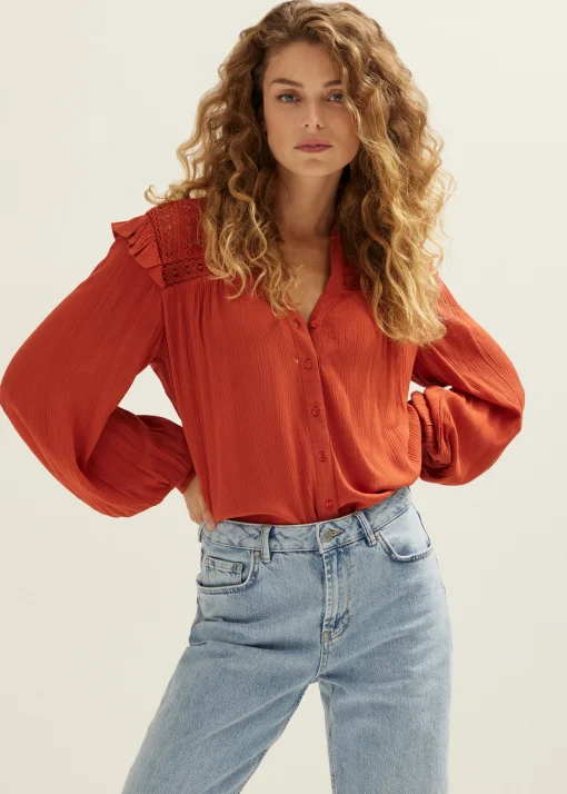 Blouse met tape details