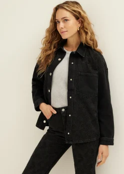 Denim blouse met borduurwerk
