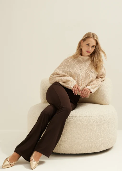 Flared broek met rib structuur
