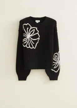 Gerbeide trui met bloemen