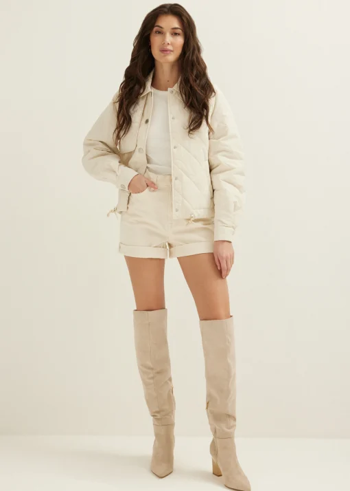 Jas gequilt met details