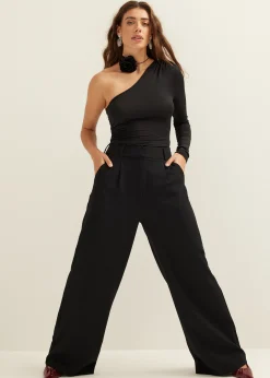 One-shoulder body