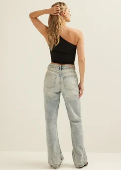 One-shoulder top met roos