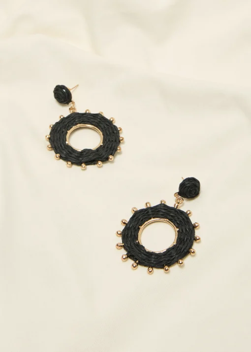 Oorbellen met kralen en touw details