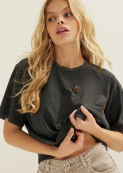 Oversized t-shirt met kralen