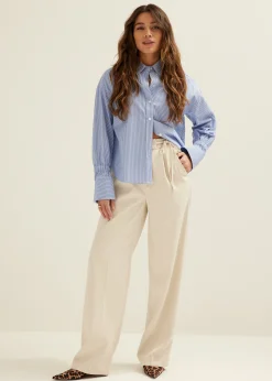 Pantalon met gestrikt detail