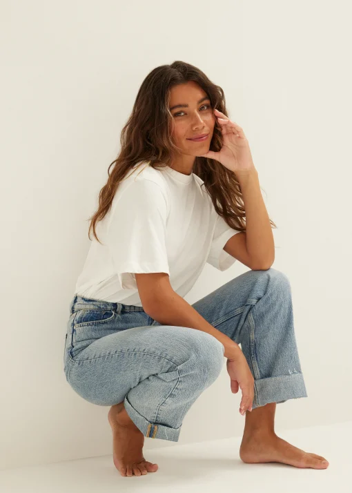 Straight jeans met omgerolde zoom