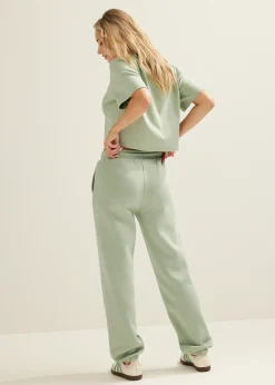 Sweatpants balance