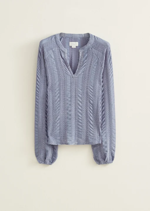 Top met crochet details