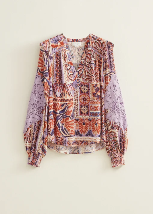 Top met crochet details