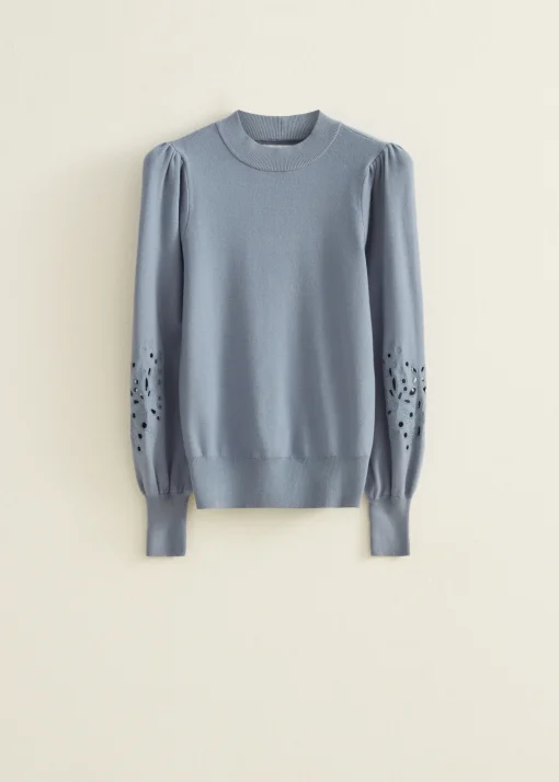 Trui met broderie details